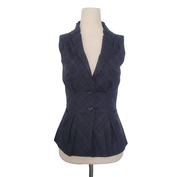Cue Jackets & Blazers - Cue Plaid Button Front Fitted Vest Size S Navy Preppy Dark Academia Old Money
